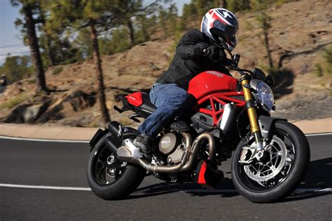 ducati monster 1200s review.